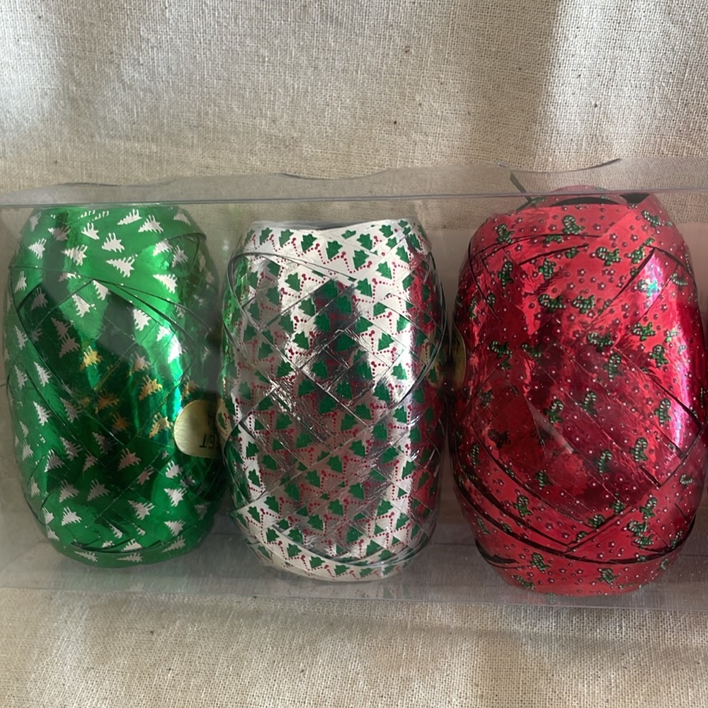 Regal Greetings Metallic Curl Ribbon 6 Pack (300’) Christmas Birthday NWT - Picture 6 of 12
